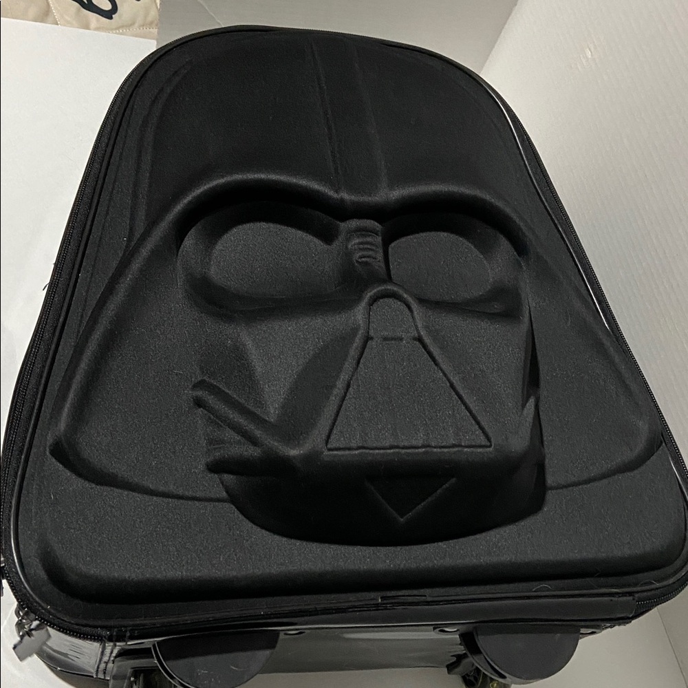Darth Vader /Disney Store 3-D Rolling Suitcase